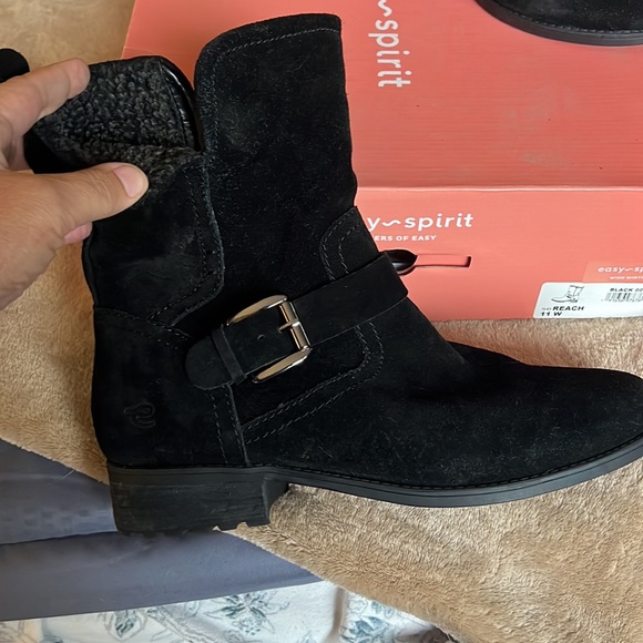 Easy spirit mid boots 11 wide suede brand new w box - Picture 2 of 5
